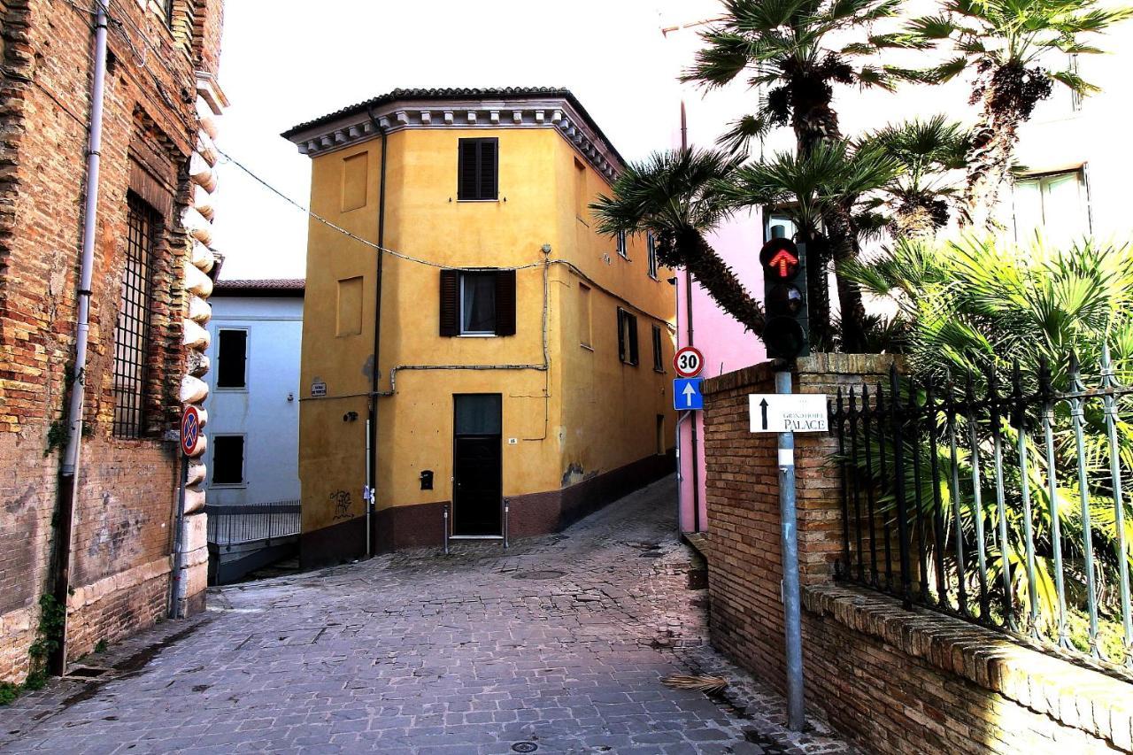 Uno Sguardo Sul Mare - Appartamento Ancône Extérieur photo